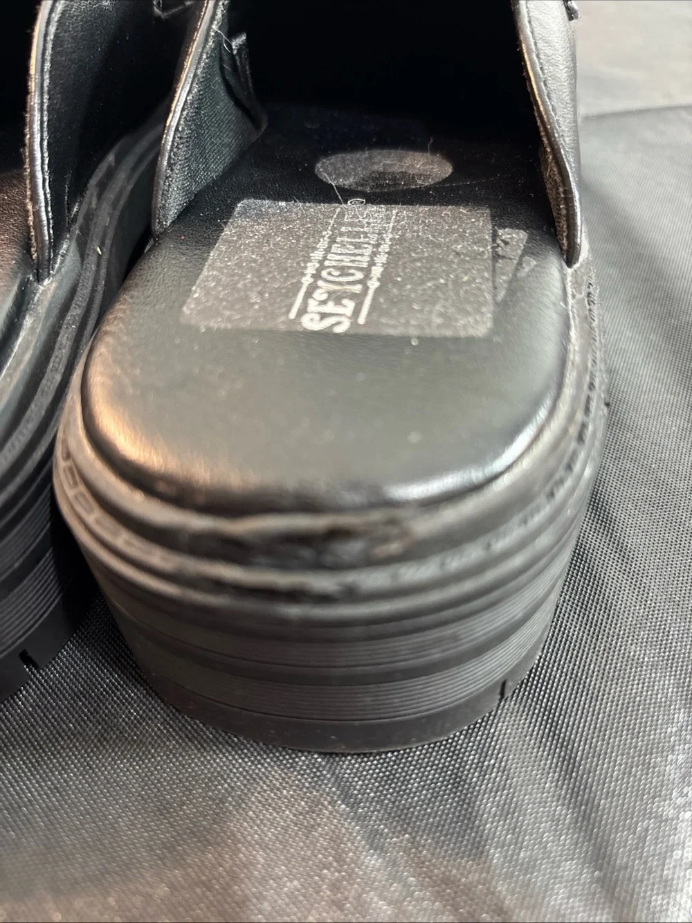 Seychelles Women’s Black Chain-Link Slip-On Loafers. 9/15